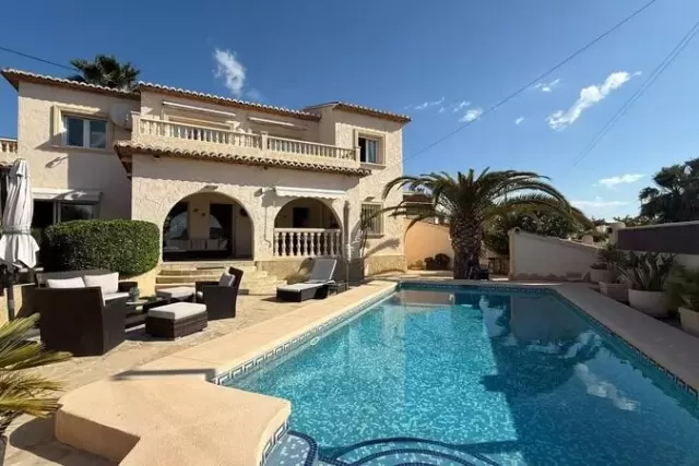Villa Cometa 1
