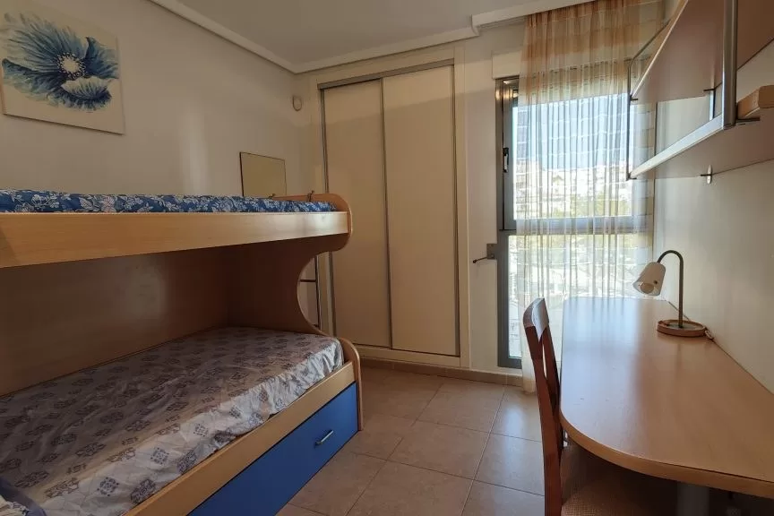 Major 2 Apartment: High-End, Steps from the Beach — 2