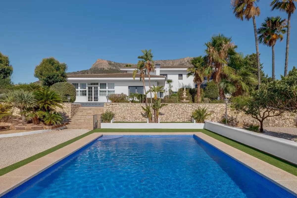 Villa for Sale in Calpe, Benicolada — 2