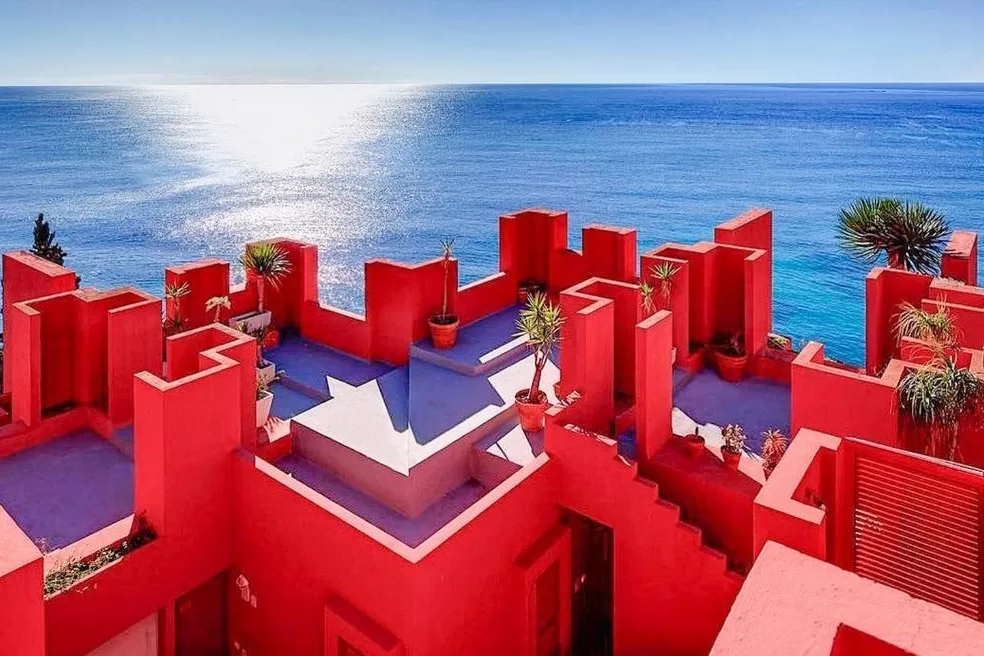 Apartamento Muralla Roja